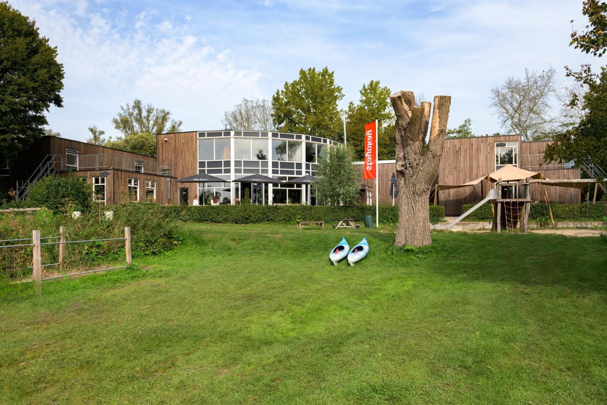Stayokay Hostel Dordrecht - Nationaal Park De Biesbosch 외부 사진